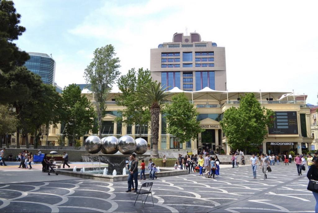 Check-In Apartment Near Fountain Square Vidadi Str Baku Exteriér fotografie