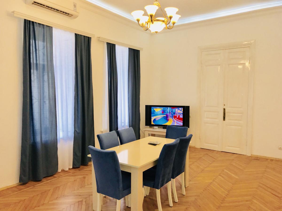 Check-In Apartment Near Fountain Square Vidadi Str Baku Pokoj fotografie