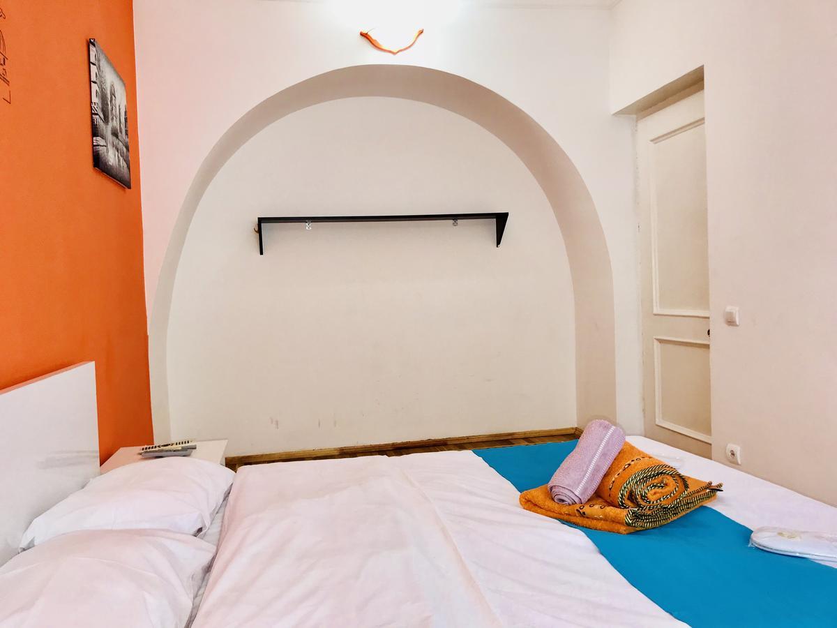 Check-In Apartment Near Fountain Square Vidadi Str Baku Exteriér fotografie
